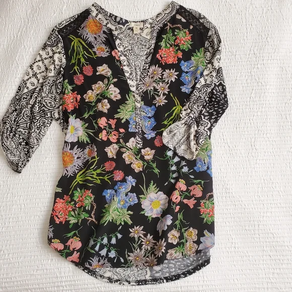 Tiny x Anthropologie Spring Multi Pattern Blouse - Picture 1 of 10